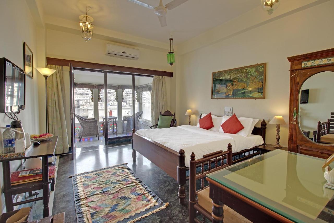 Lake Pichola Hotel Udaipur Kültér fotó